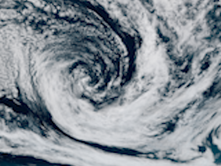 Large Low-Pressure Cruises Over the South Pacific