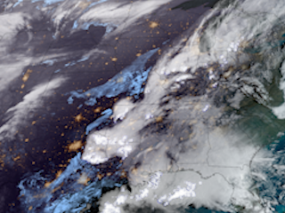 Thunderstorms Dominate the Central US Overnight